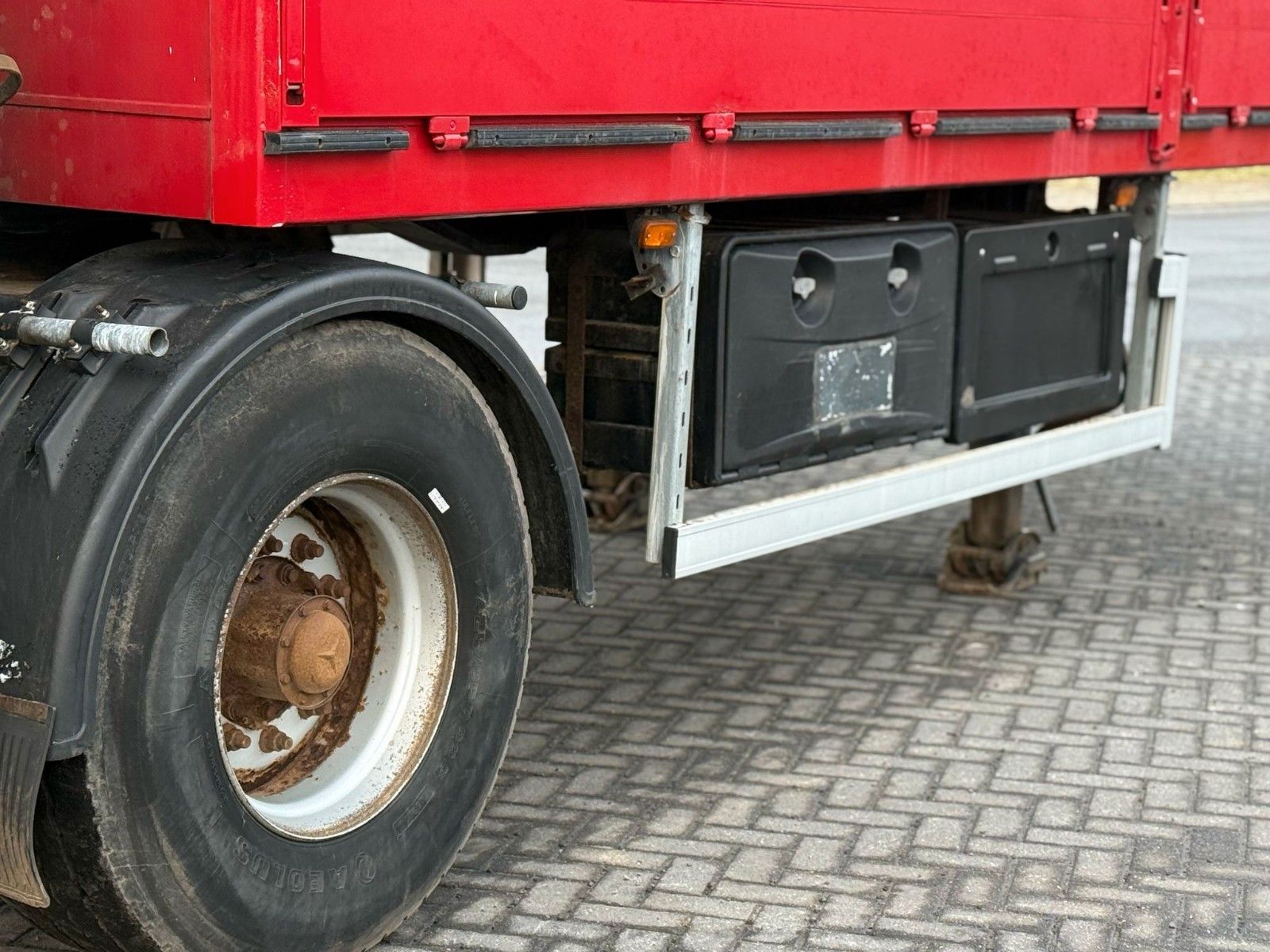 Fahrzeugabbildung Andere Robbert SOK  121 Baustoffpritsche Terex LK