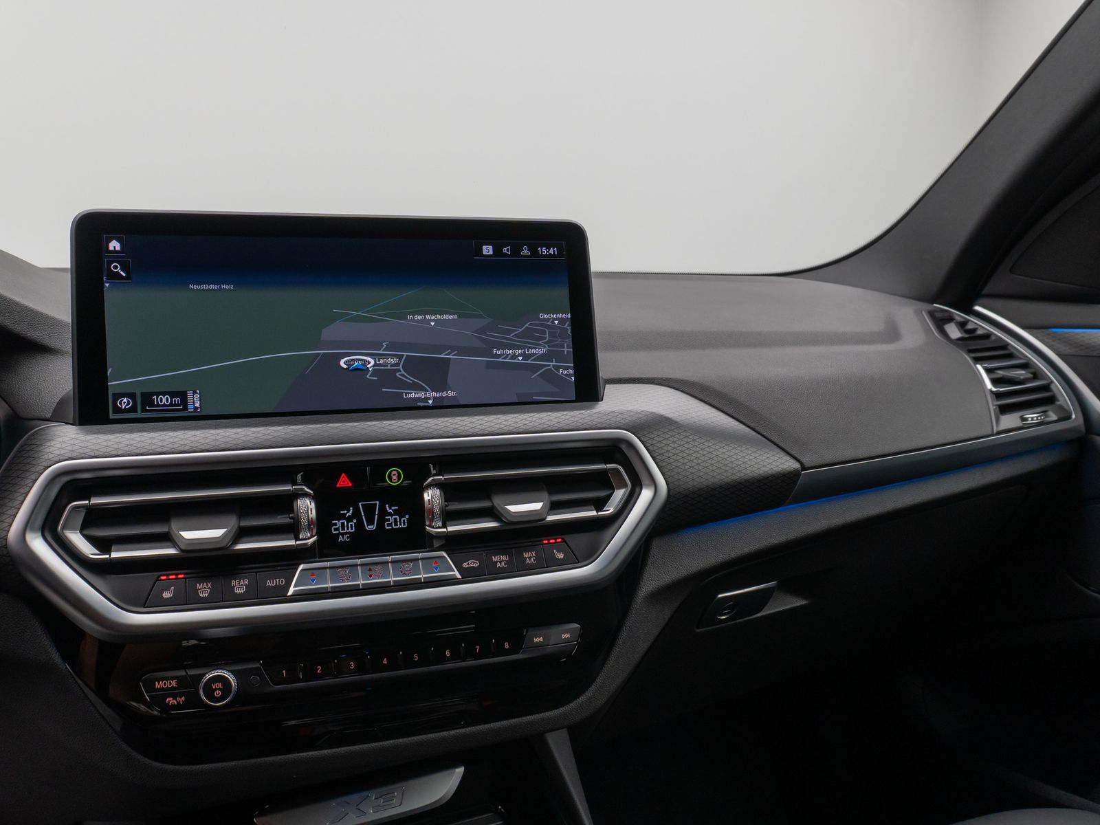 Fahrzeugabbildung BMW X3 xD30e M Sport Kamera Laser HUD DAB HiFi AHK