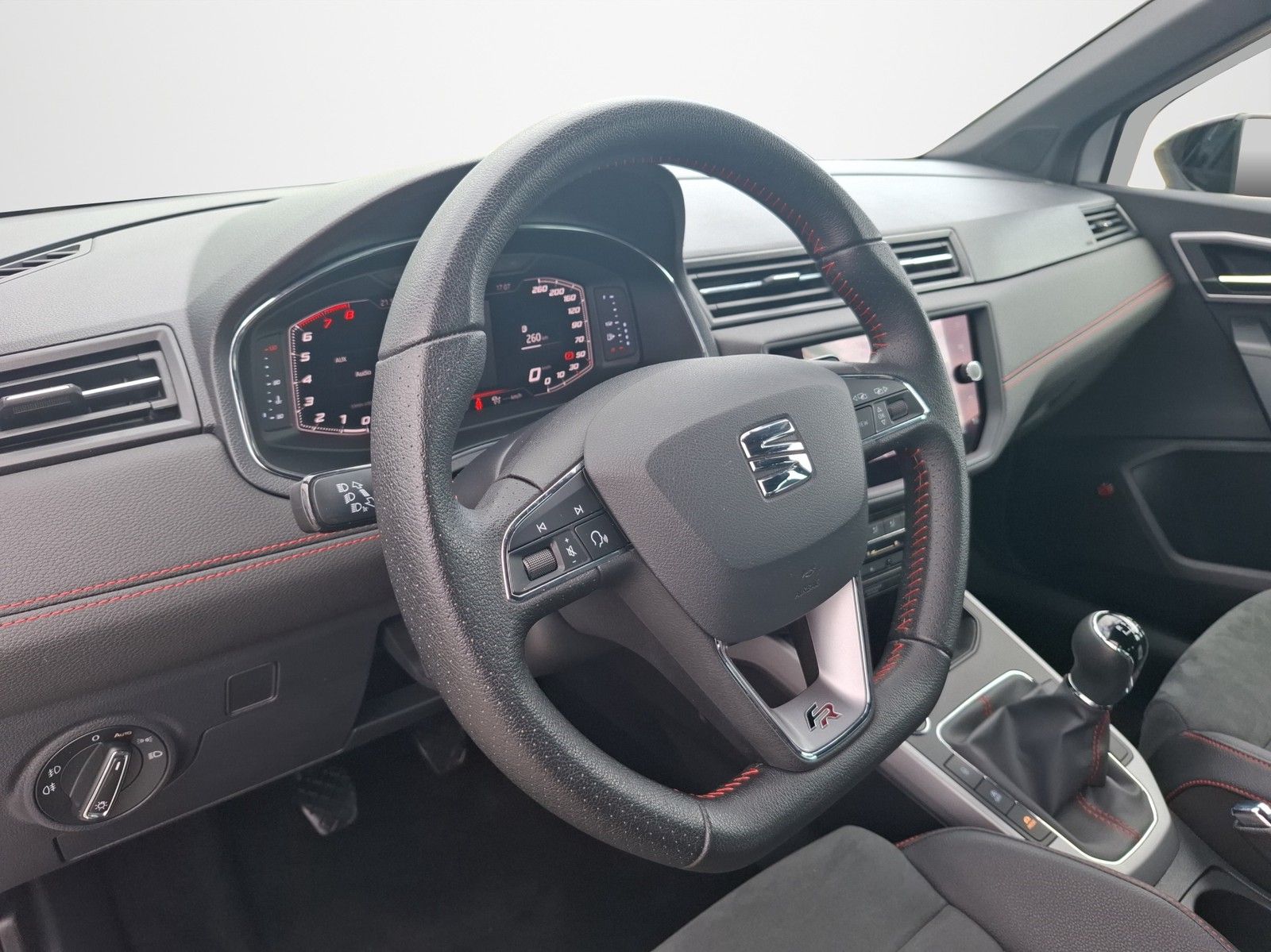 SEAT Arona FR 1.5 TSI KLIMA / NAVI / ACC / KAMERA / D - Image 11