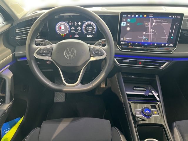 Fahrzeugabbildung Volkswagen Tiguan 1.5 eTSI DSG ELEGANCE AHK IQ.DRIVE IQ.LIG