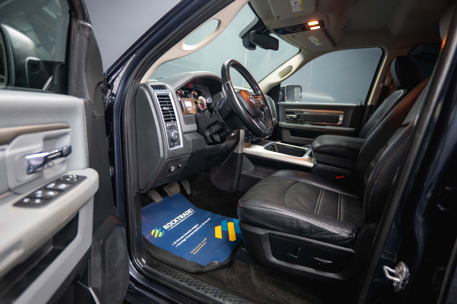 Fahrzeugabbildung Dodge RAM 5.7 V8 HEMI 4x4 Offroad Night  LONGBED*LPG*