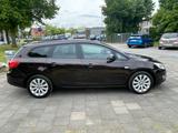 Opel Astra J 1.4 Sports Tourer 150 Jahre 1. Hand - Opel Astra mit Benzin-Antrieb: 150 Jahre