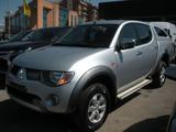 Mitsubishi L200 2.5 DI-D/136CV Double Cab Intens - silberne Mitsubishi L200