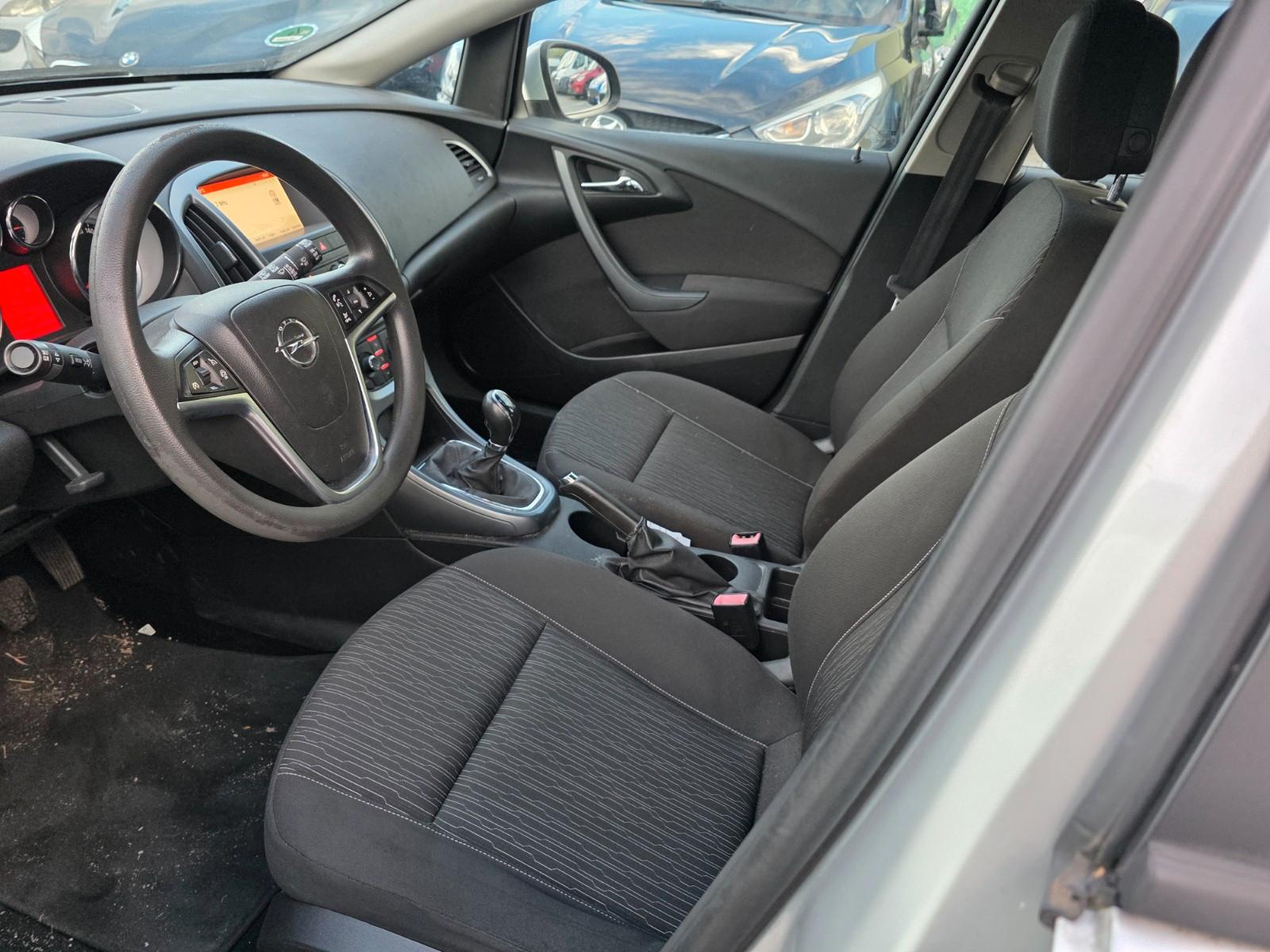 Opel Astra 2014 — photo 7