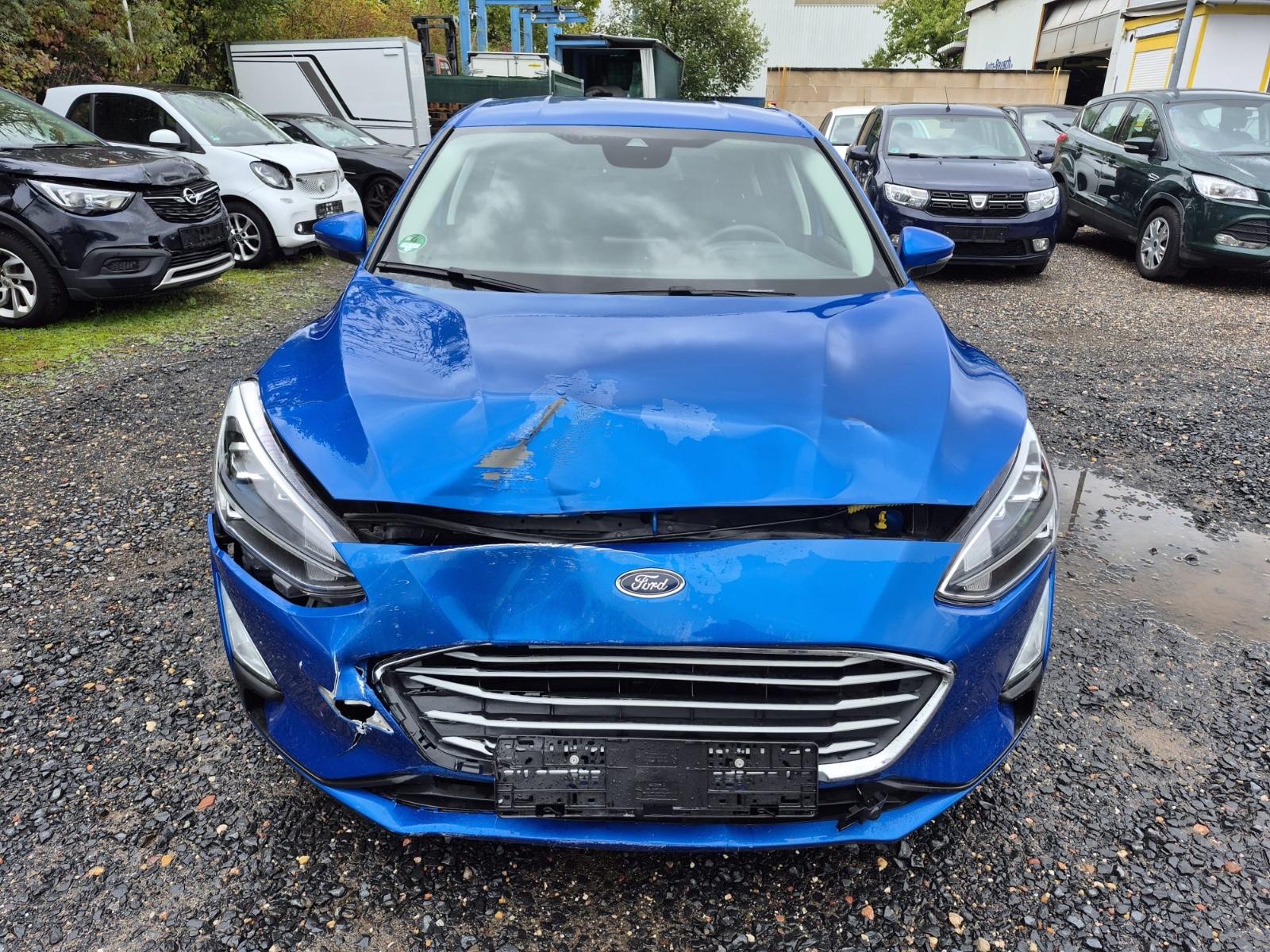 Ford Focus Lim. Cool & Connect Navi SHZ PDC