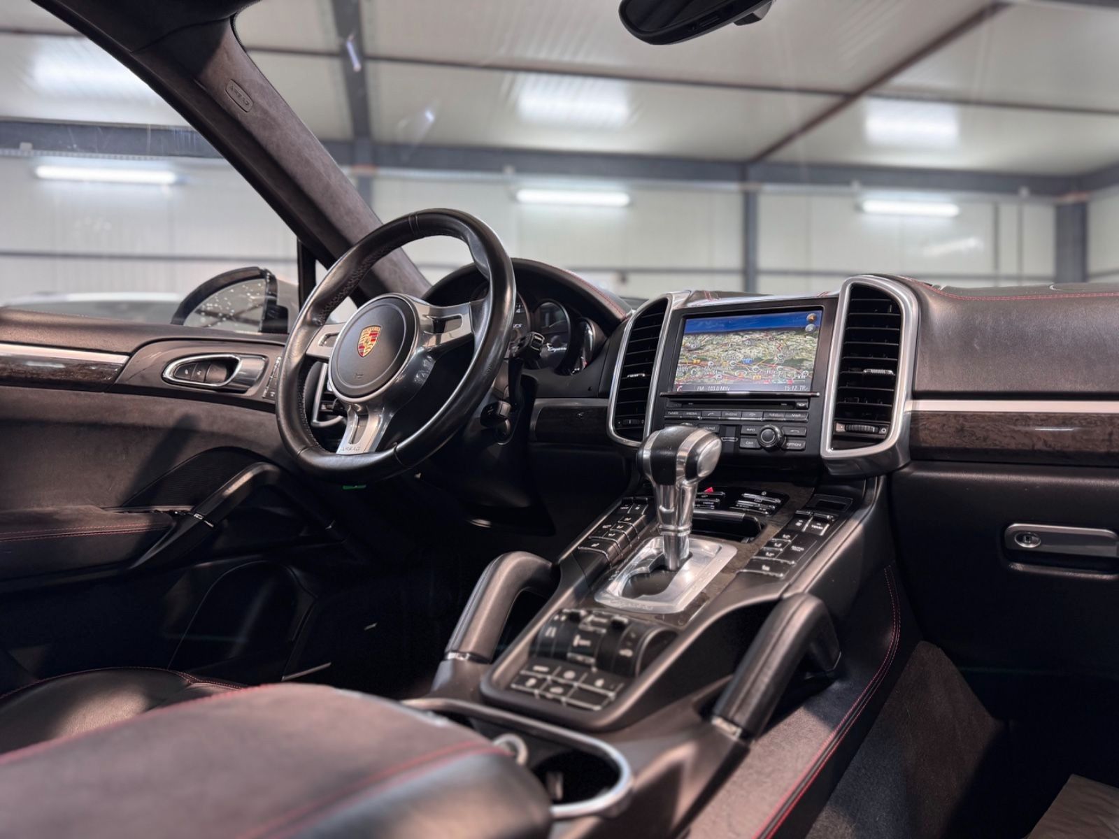 Porsche Cayenne GTS 4,8L PANO*BOSE*STHZ*PCM*21*KAME*2.H foto 13