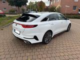 Kia ProCeed GT NAVI*PANORAMA*JBL*AHK*1. HAND - Kia pro cee'd / ProCeed von privat