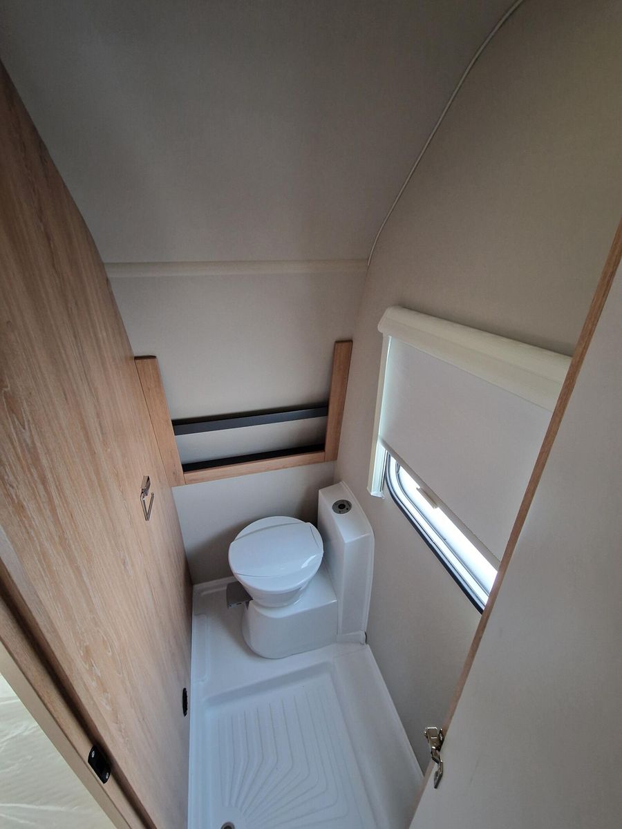 Fahrzeugabbildung Knaus Sport 450 FU