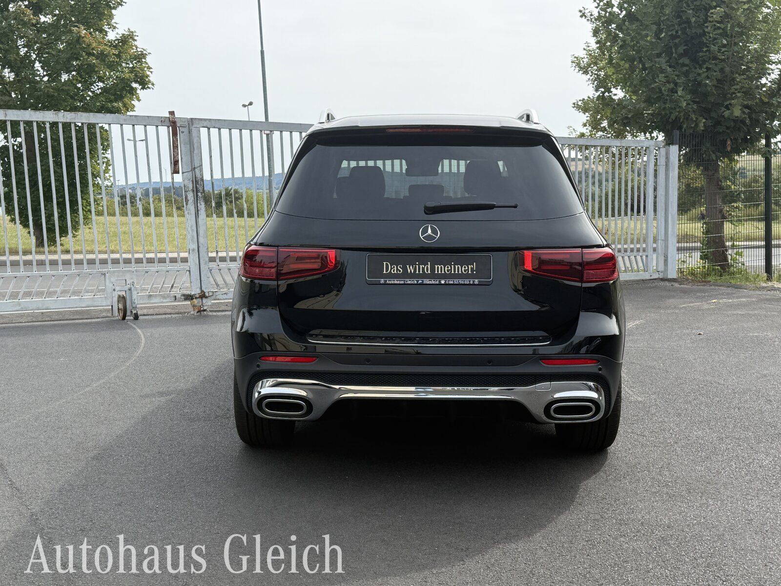 Fahrzeugabbildung Mercedes-Benz GLB 250 4Matic AMG Line (EURO 6e) Navi/Pano.-Dac