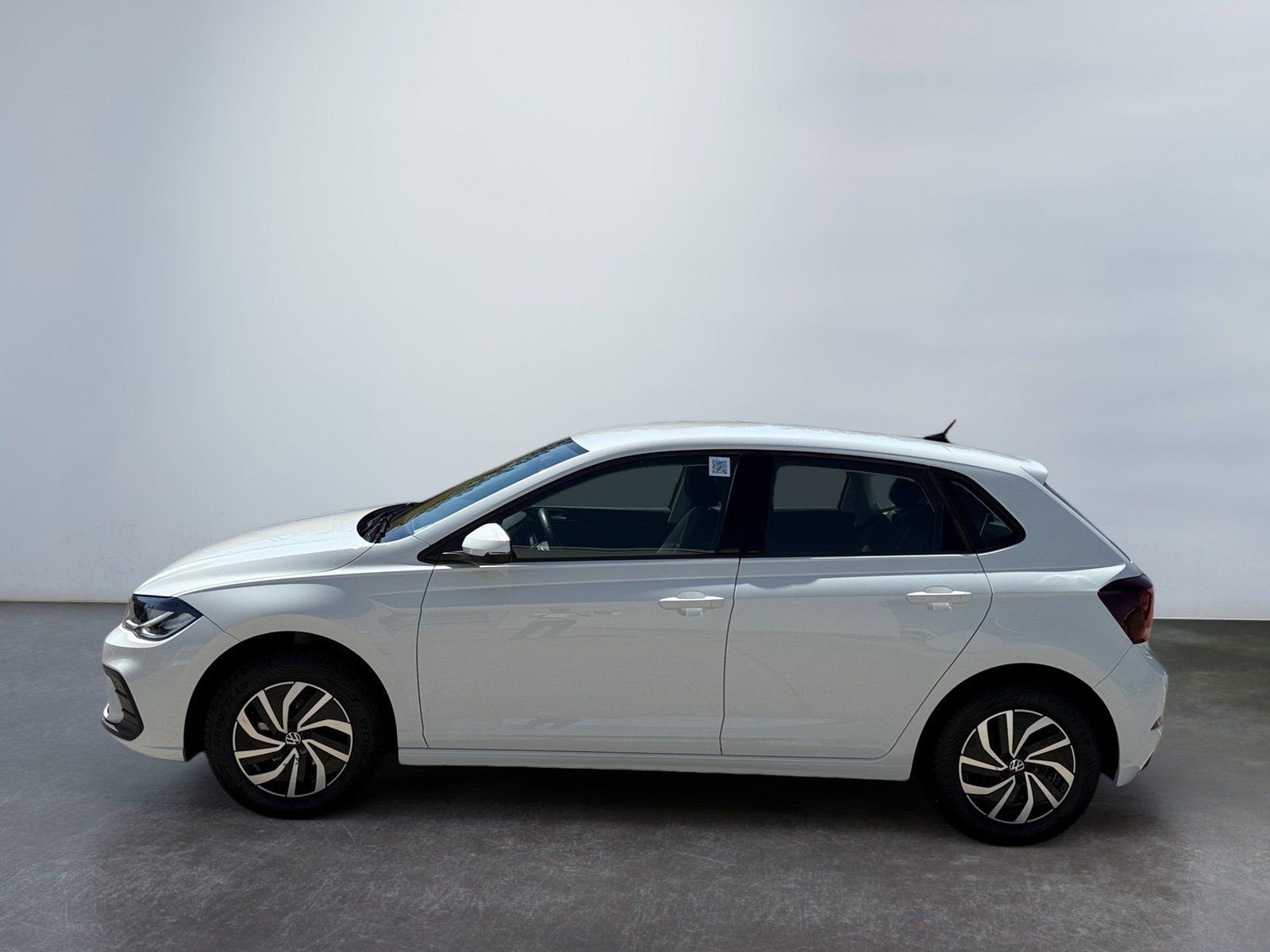 Volkswagen Polo VI Life 1.0 TSI DSG Kamera Ganzjahresreifen imagem 3