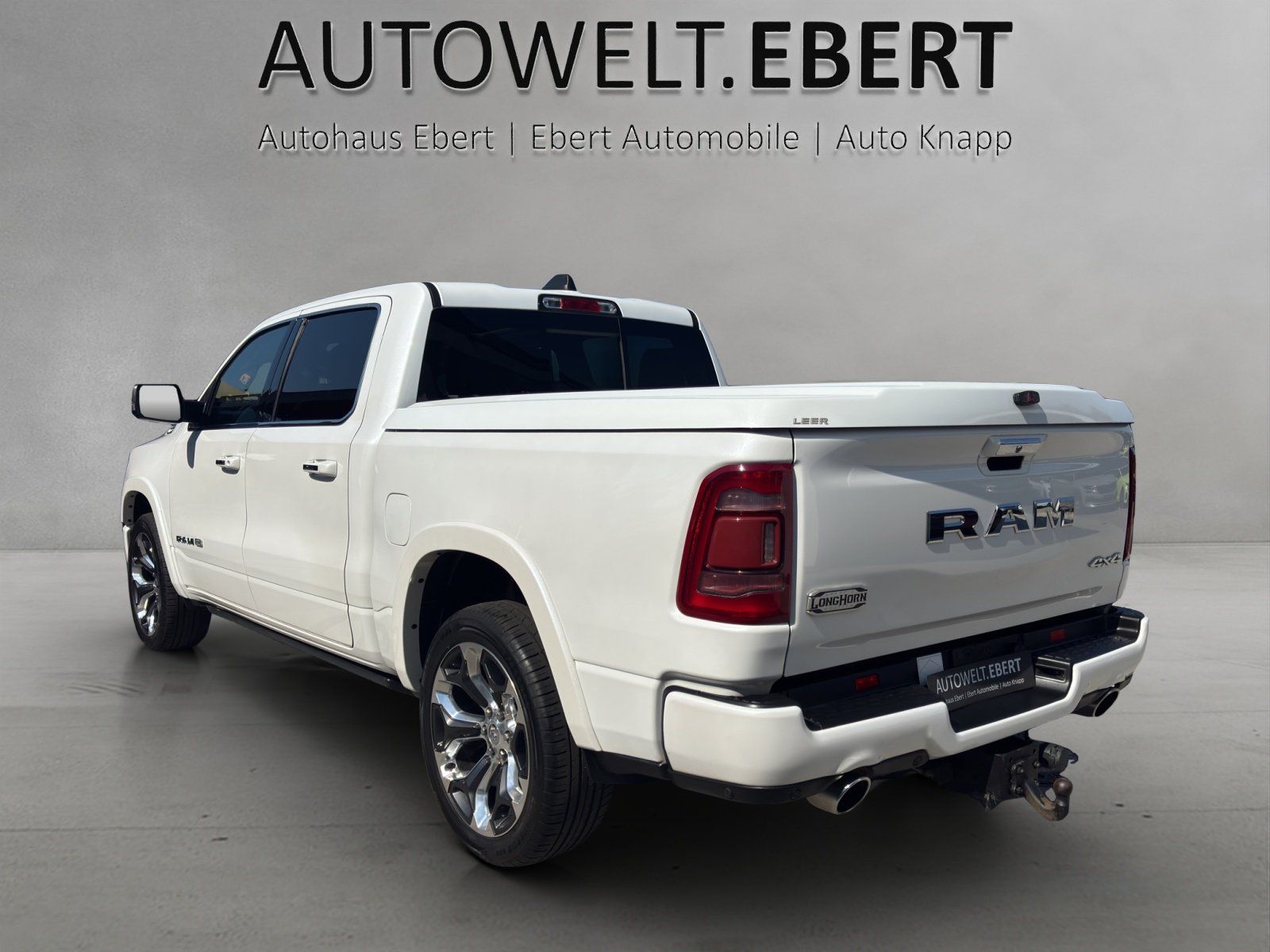 Fahrzeugabbildung Dodge RAM 1500 5.7 V8 4x4 LARAMIE LONGHORN LPG 200L