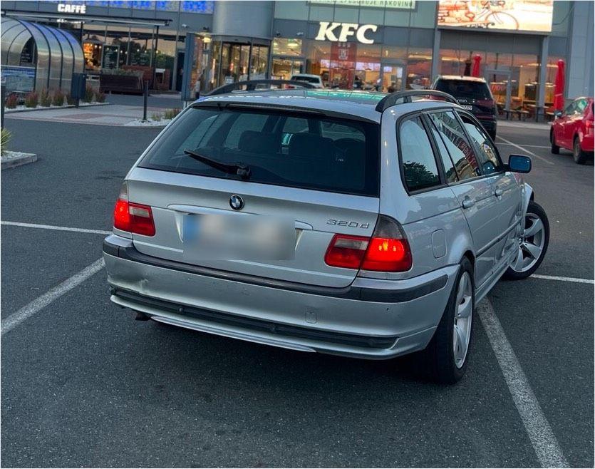 BMW 320 2004 — photo 7