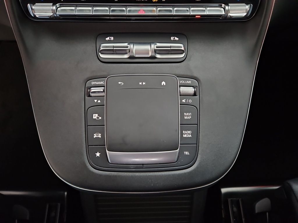 Fahrzeugabbildung Mercedes-Benz V 300 d AVG Lang 7 Sitze 2,5t AHK LED EASY-PACK