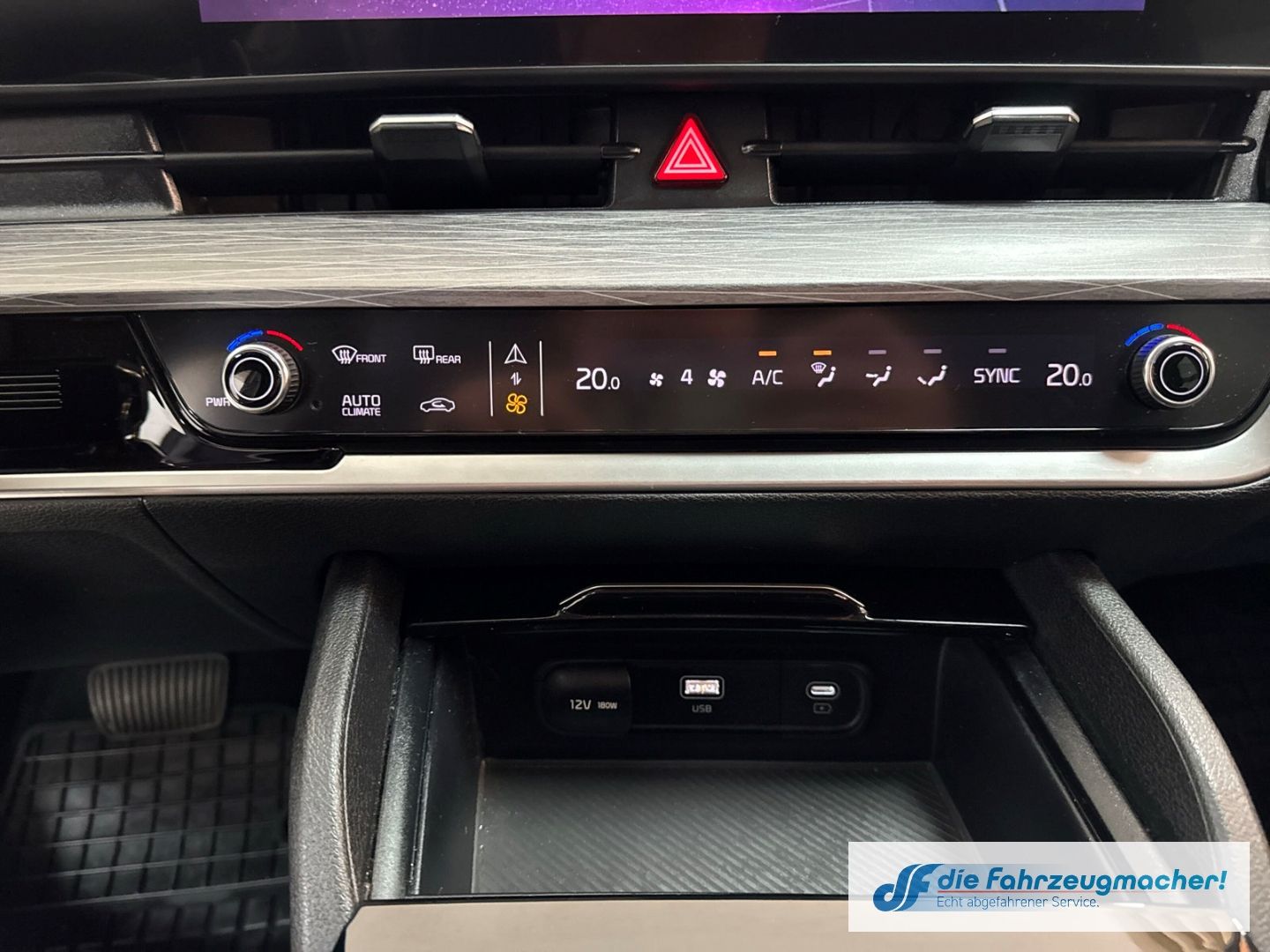 Fahrzeugabbildung Kia Sportage Spirit Navi Digitales Cockpit LED Apple