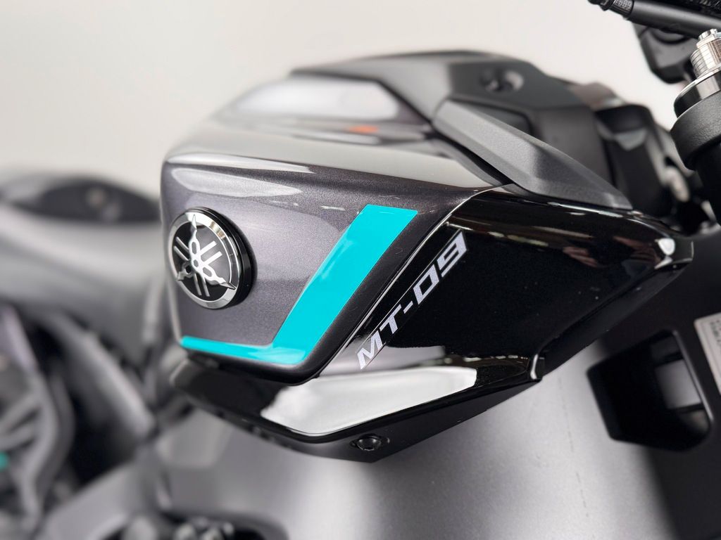 Fahrzeugabbildung Yamaha MT-09 Y-AMT 35 KW *TOP-ZUSTAND *SERVICE NEU