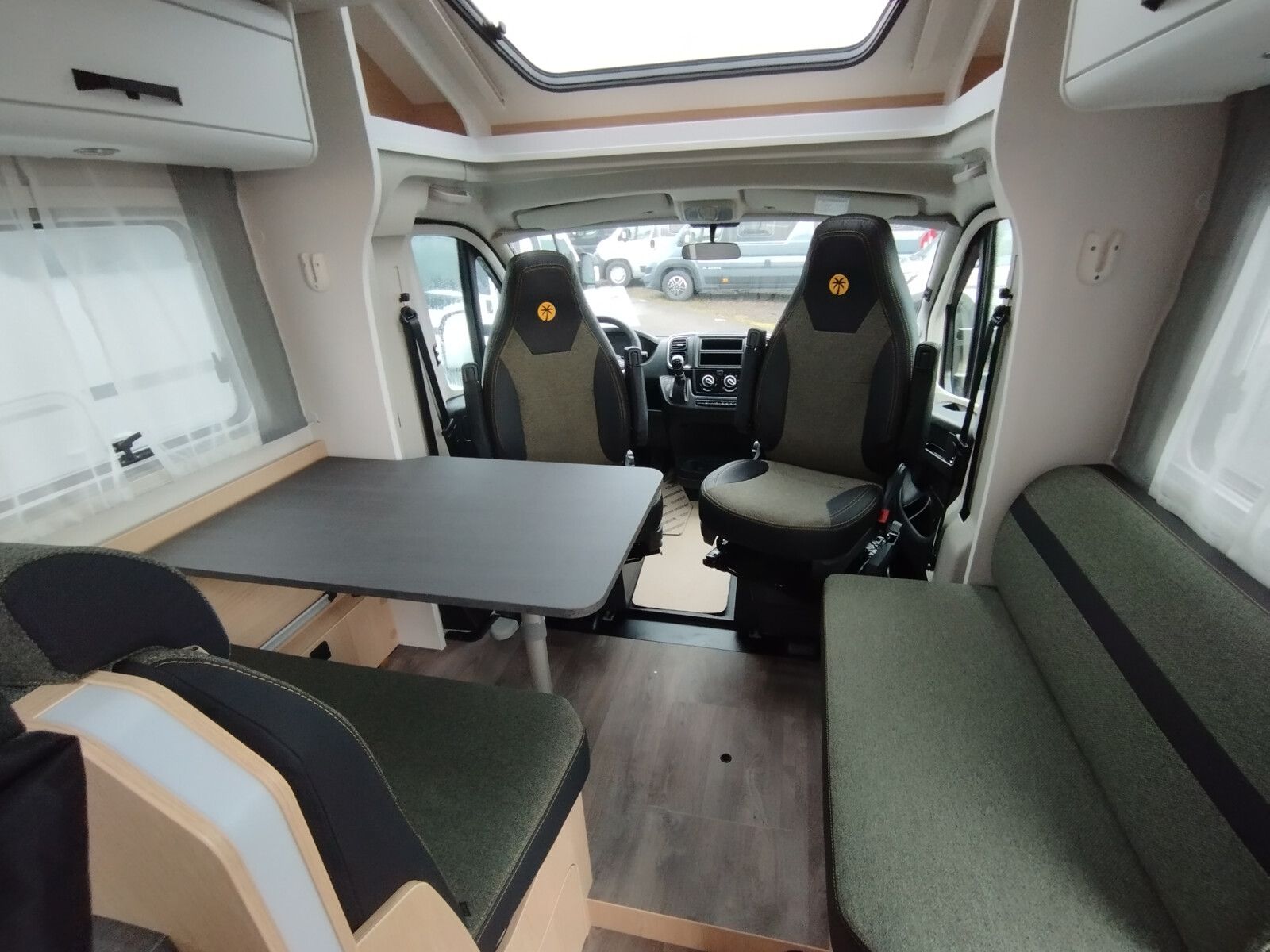 Fahrzeugabbildung Sunlight Adventure T 67 Hubbett,Automatik