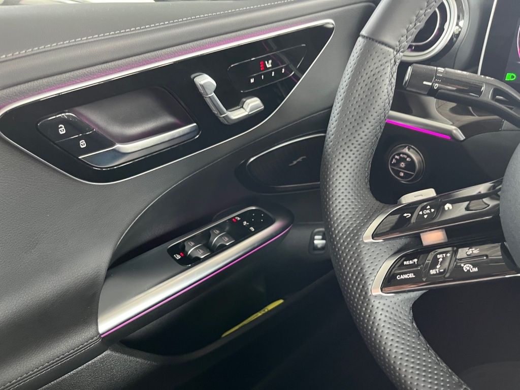 Fahrzeugabbildung Mercedes-Benz C 180 +EDITION-AMG+AHK+360GRAD+DIGITAL+KEYLESS++