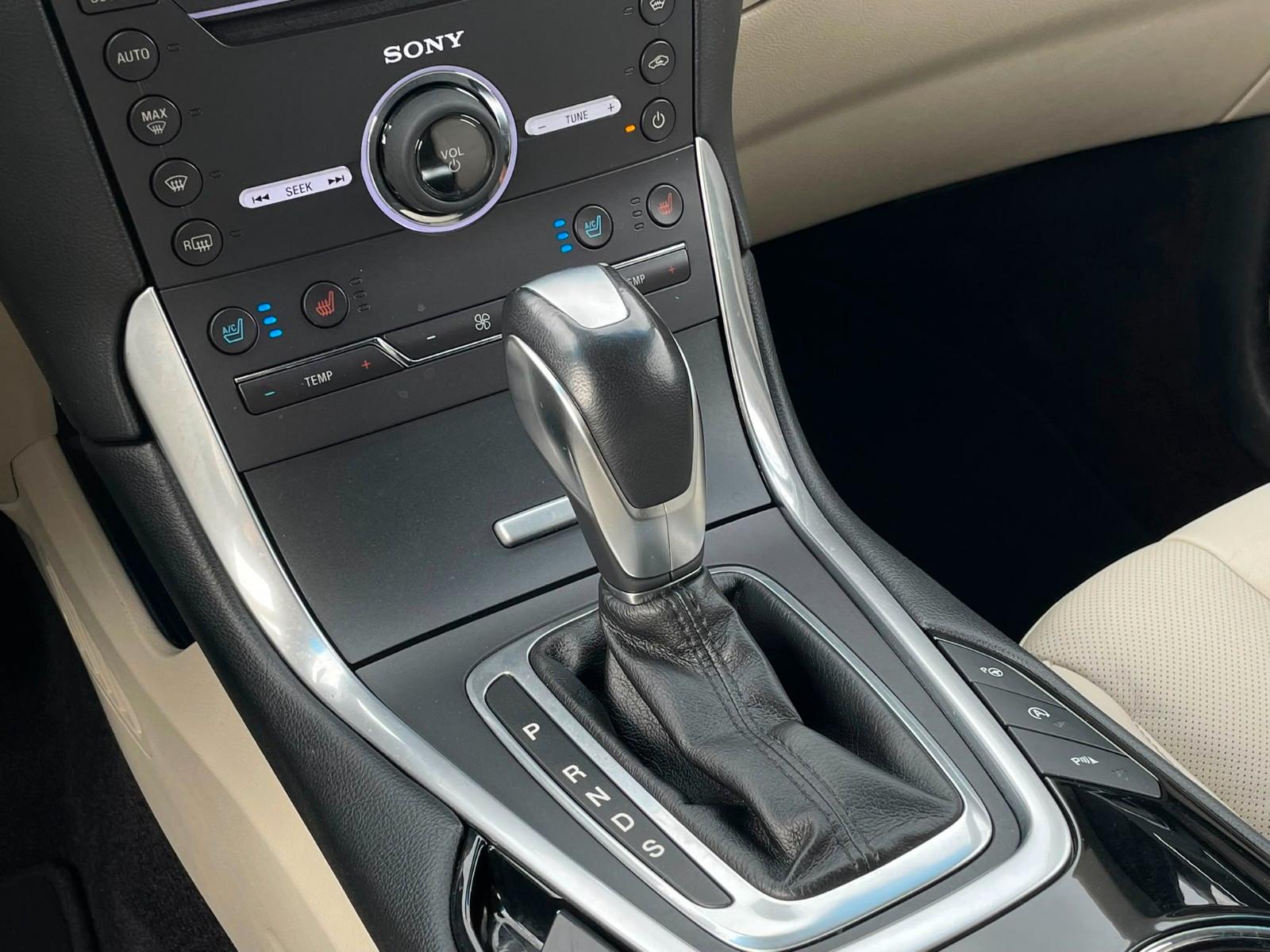 Ford Edge Titanium 4x4 AHK PANO STANDHZNG SITZKLIMA