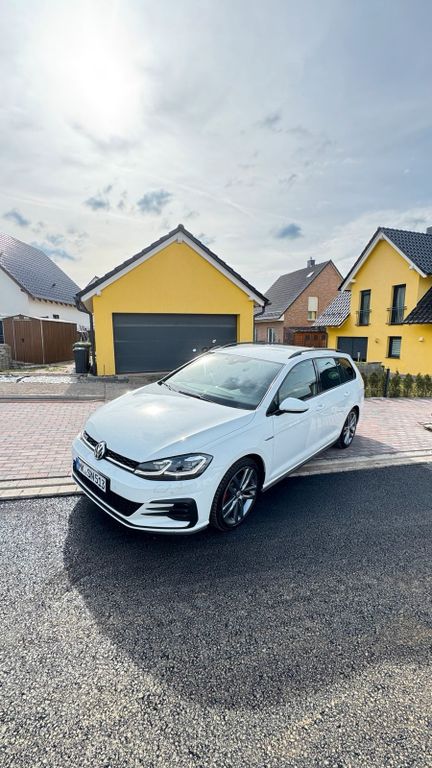 Image of Volkswagen Golf
