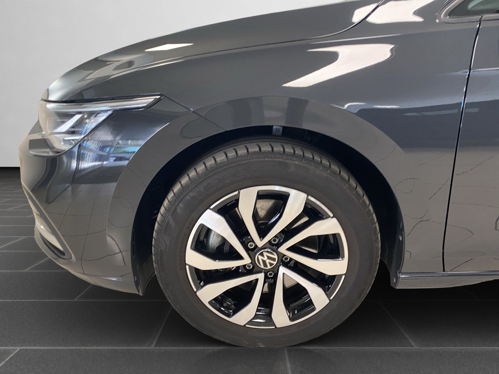 Volkswagen Golf - Bild 8