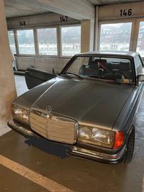 1978 Mercedes-BENZ E 280 照片 1