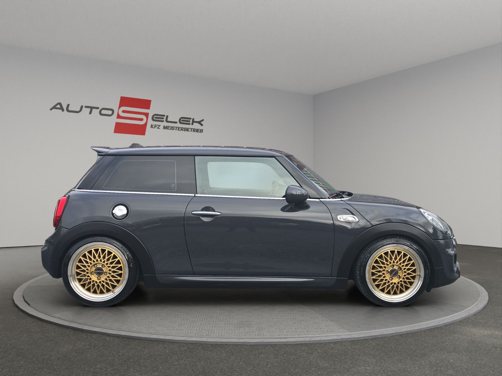 Fahrzeugabbildung MINI COOPER S Mini John Cooper Works Harman-Kardon