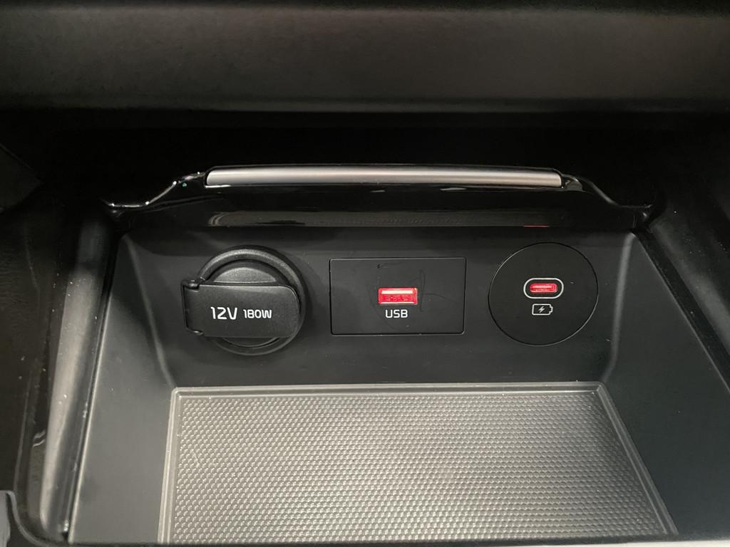 Kia Ceed SW 1.5 T-GDI DCT Spirit