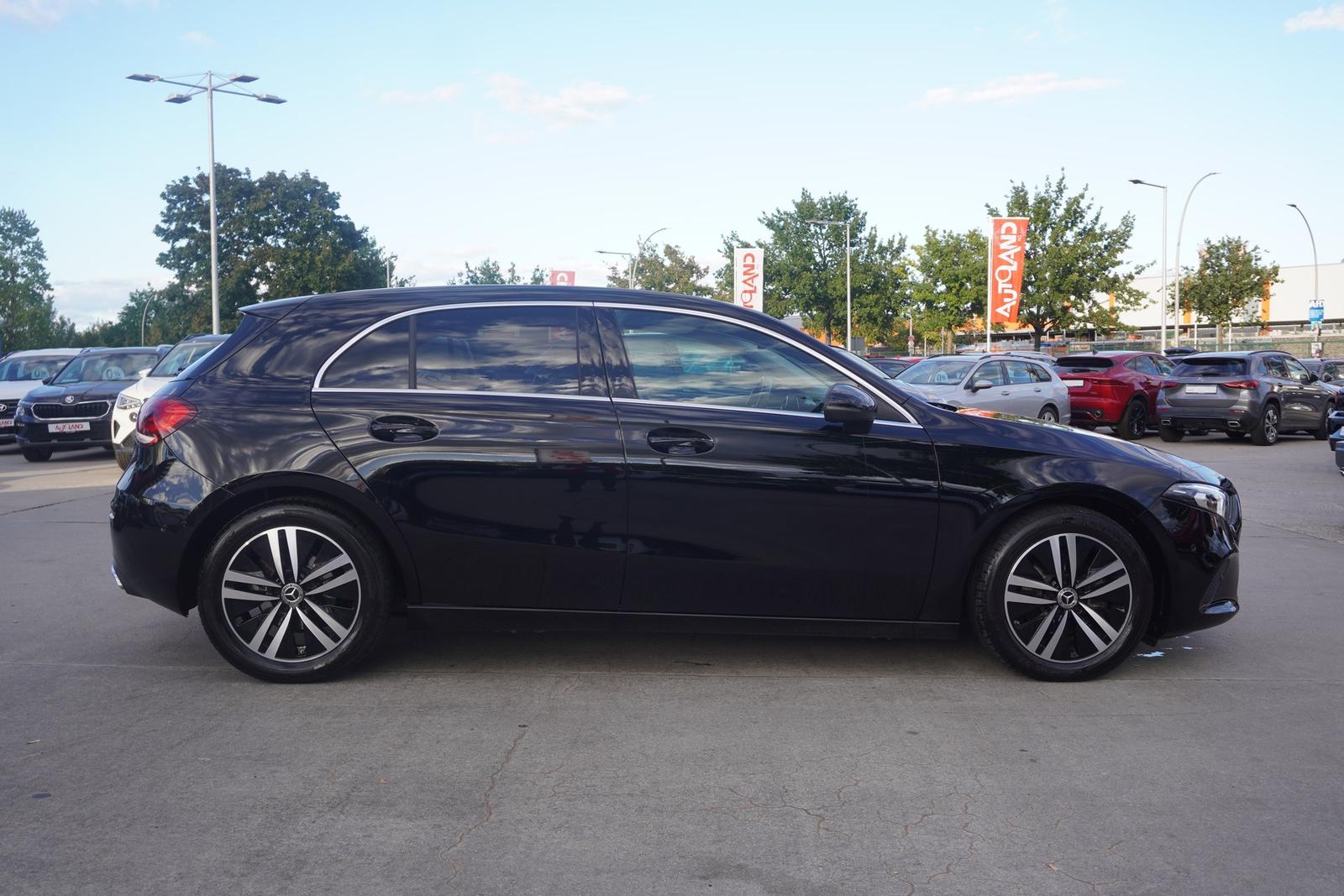 Mercedes-Benz A180 Progressive 7G-DCT LED Navi Kamera Tempomat
