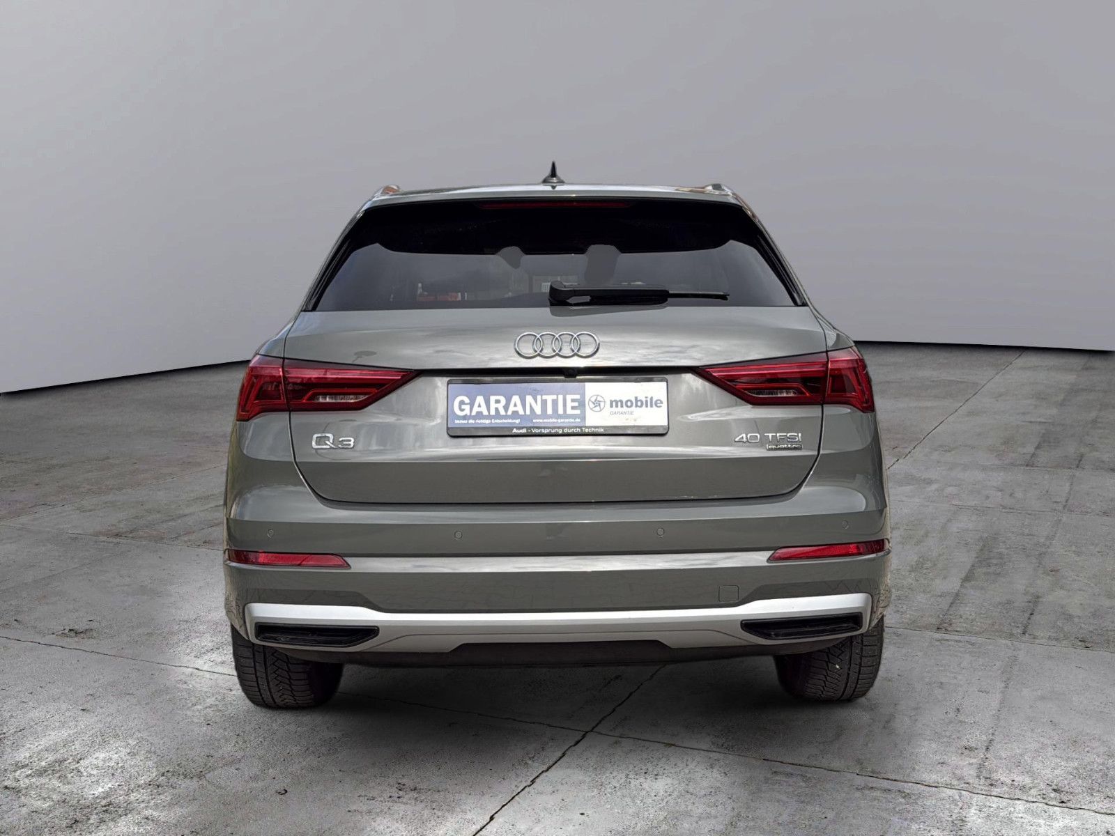 Fahrzeugabbildung Audi Q3 40 TFSI quattro /AHK/ 1.Hand/ unfallfrei