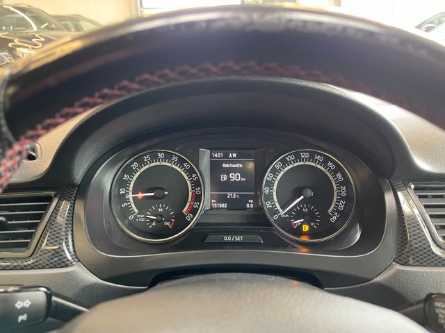 Skoda Rapid Spaceback Monte Carlo 1.6 TDI*XENON*NAVI*
