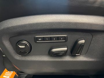 Volkswagen T6 Multivan Generation Six 4Motion * ACC*LED*KAM