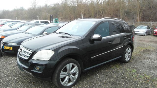 Mercedes-Benz ML 320 ML -Klasse ML 320 CDI