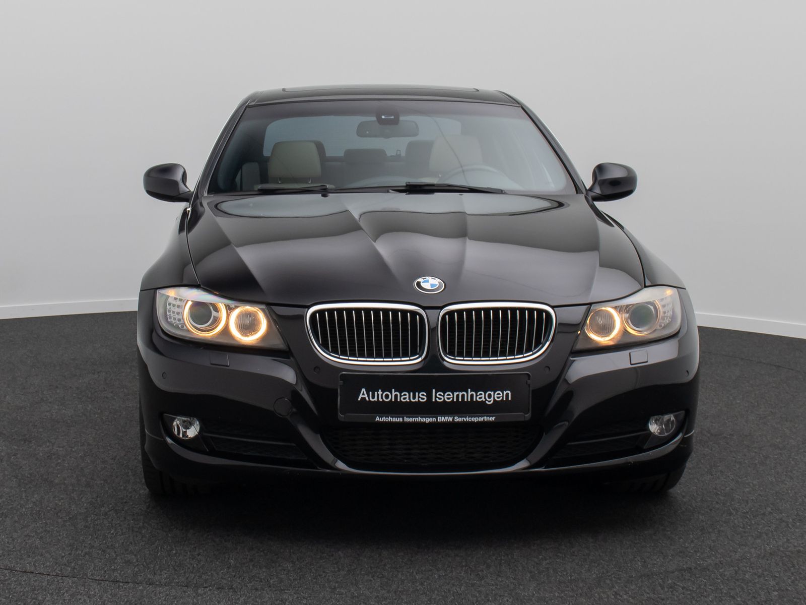 Fahrzeugabbildung BMW 325d GeschwindigReg Xenon PDC Alarm HiFi Leder