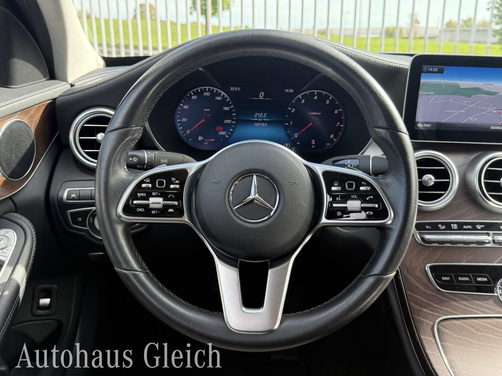 Fahrzeugabbildung Mercedes-Benz C 180 Avantgarde (EURO 6d-TEMP) COMAND APS/Navi