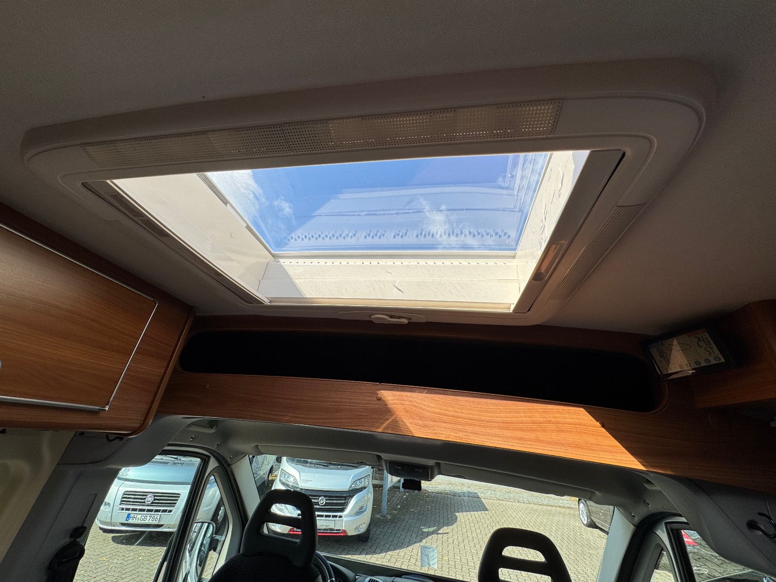 Fahrzeugabbildung Globecar GLOBESCOUT 600 CITROEN TV WC AHK KAMERA NAVI