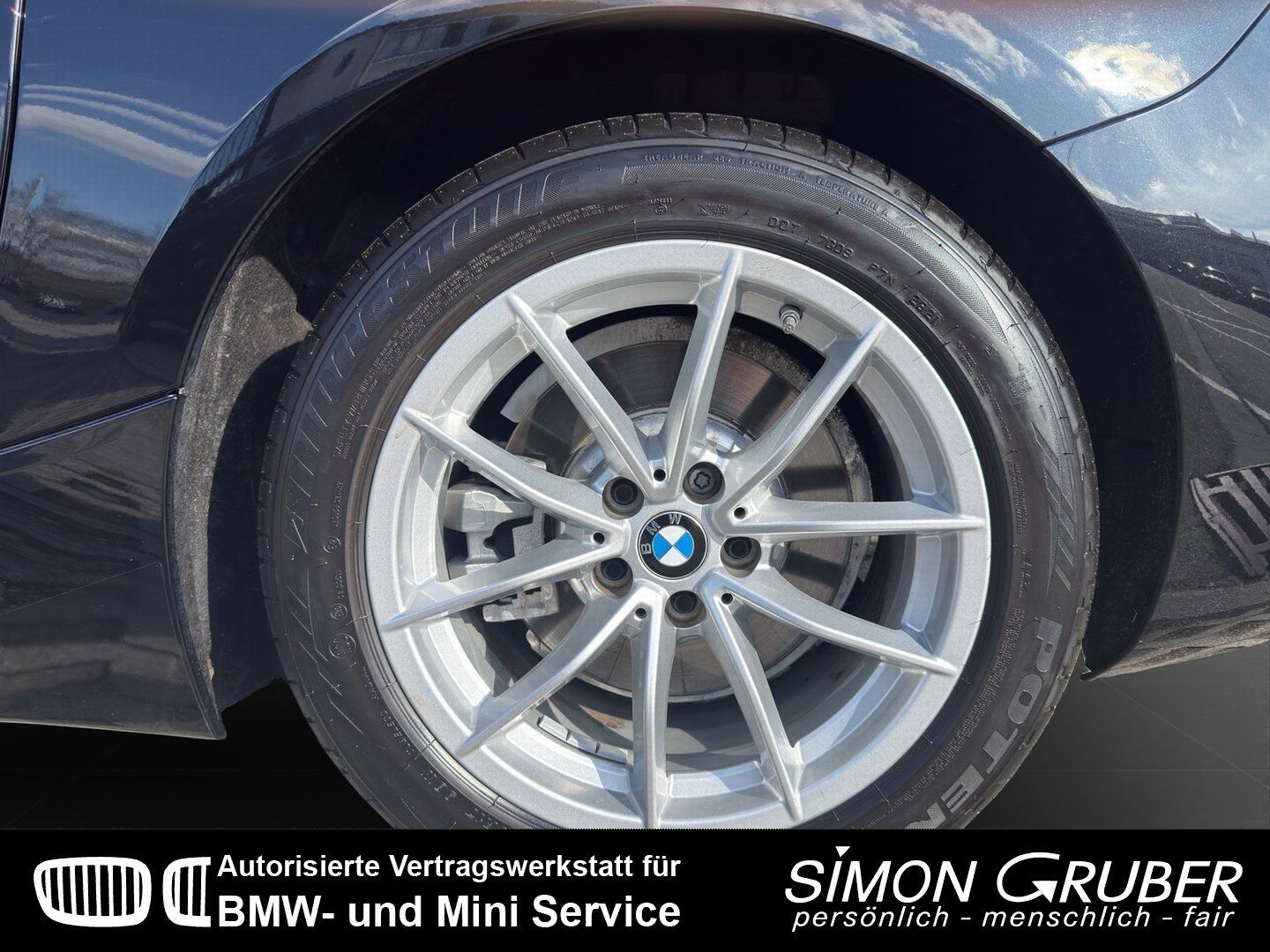 Fahrzeugabbildung BMW Z4 sDrive 20 i Advantage Leder Navi Live Prof