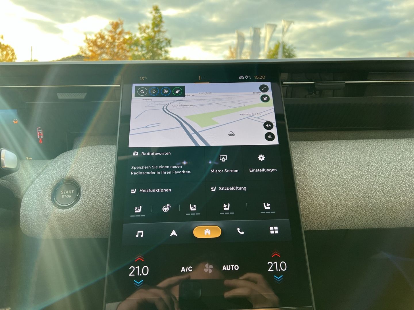 Fahrzeugabbildung Citroën C5 Aircross Elektro 210 Komfort-Range MAX Navi 3