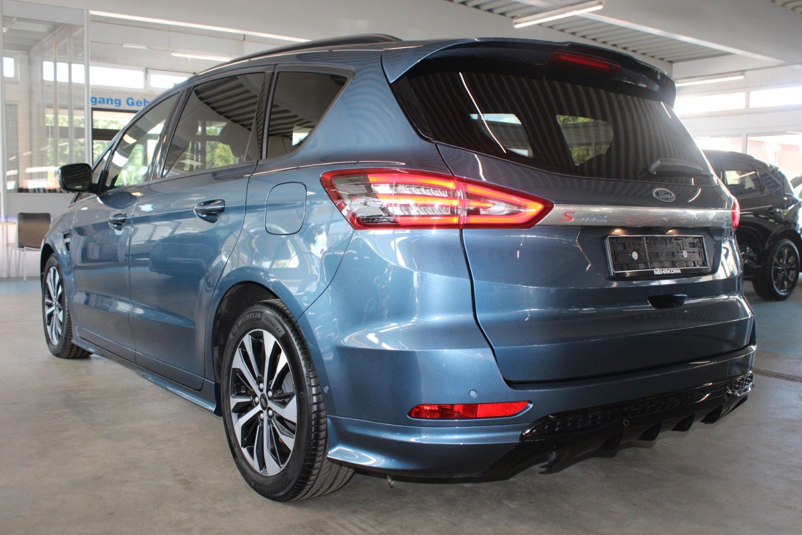 Fahrzeugabbildung Ford S-Max ST-Line Automatik ACC CAM LED Memory uvm.