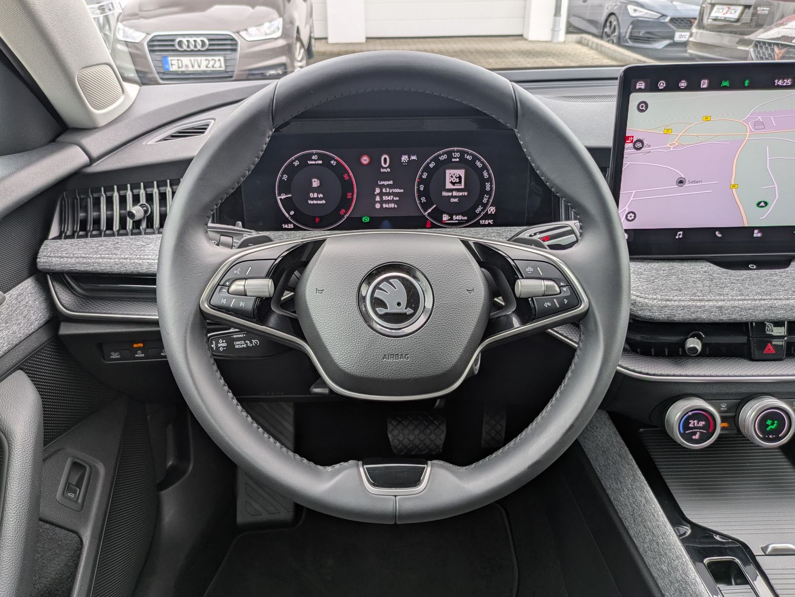 Fahrzeugabbildung SKODA Superb 2.0 TDI 4x4 Selection MATRIX*AHK*5J GAR.