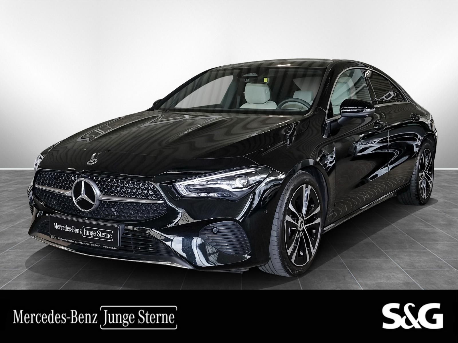 MERCEDES-BENZ CLA 180 Coupé PANO+360°+LEDER BEIGE+TOTWINKEL