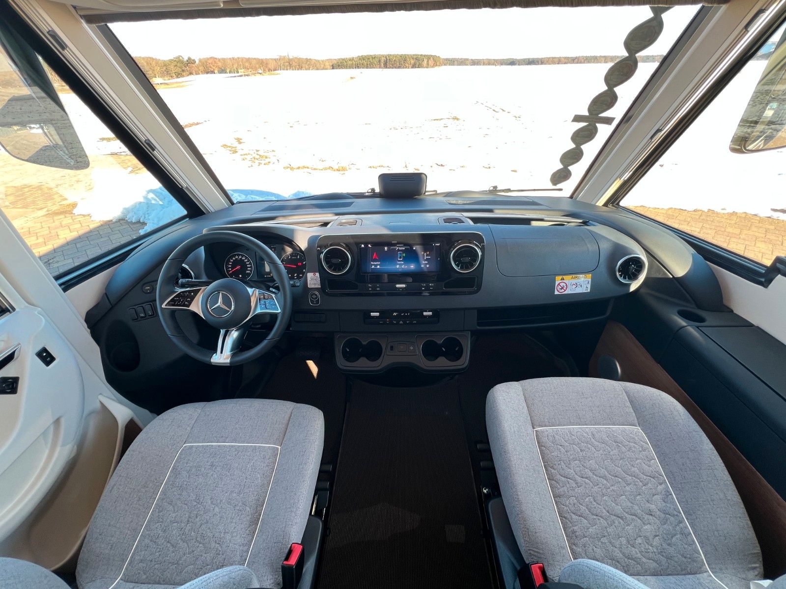 Fahrzeugabbildung Carthago C2-tourer I 147 RB-LE comfort 4.2t Mercedes