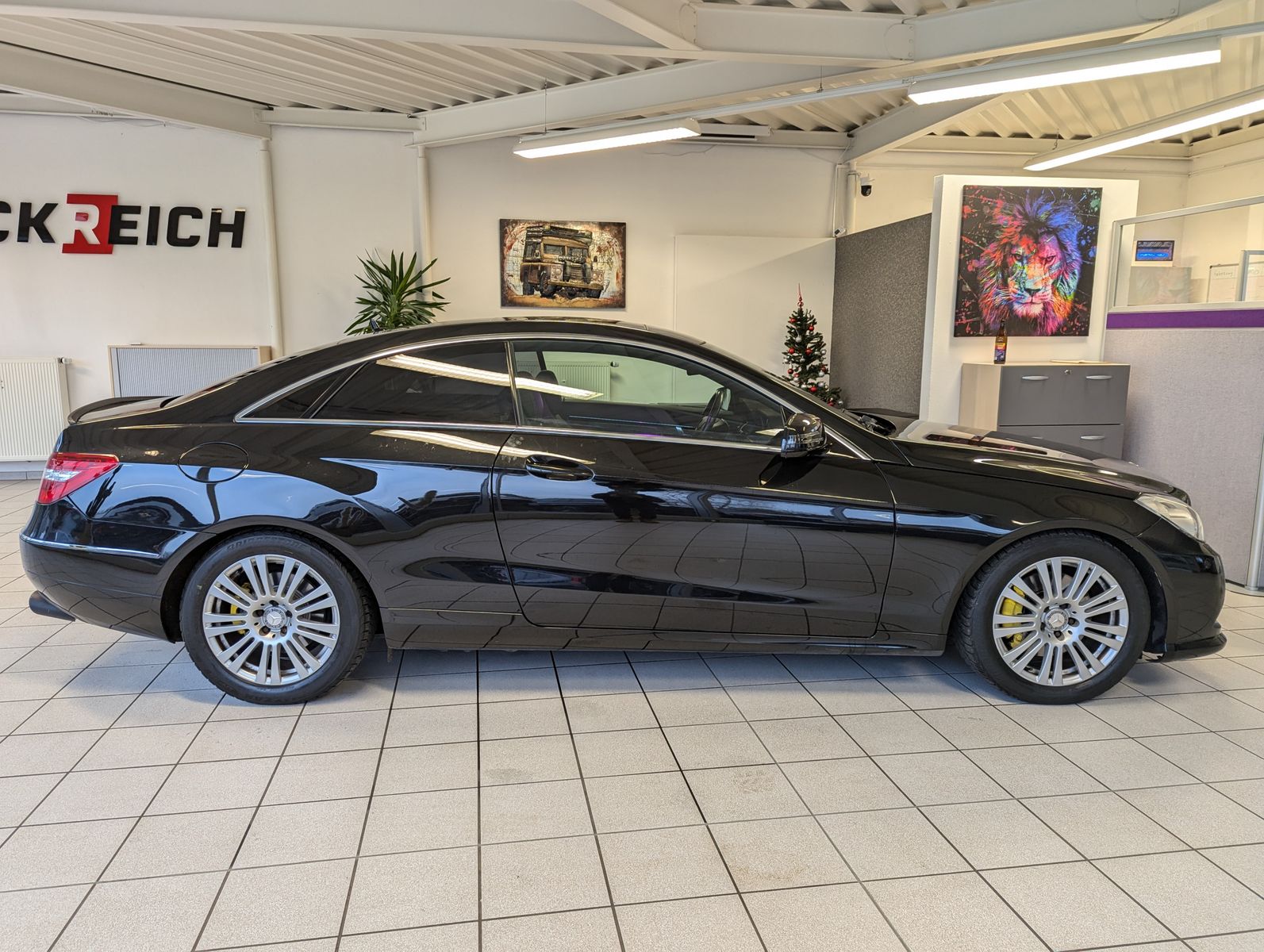 MERCEDES-BENZ E 350 CGI Ava. Memory Leder Navi Pano Sport-Fahr - Image 8