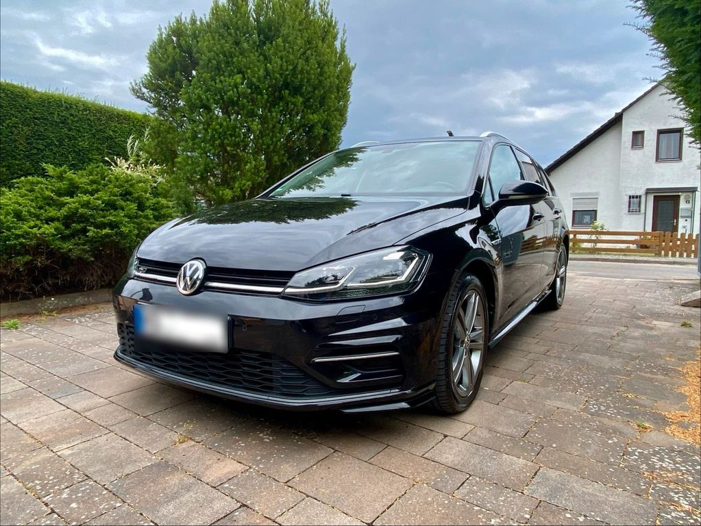 Image of Volkswagen Golf