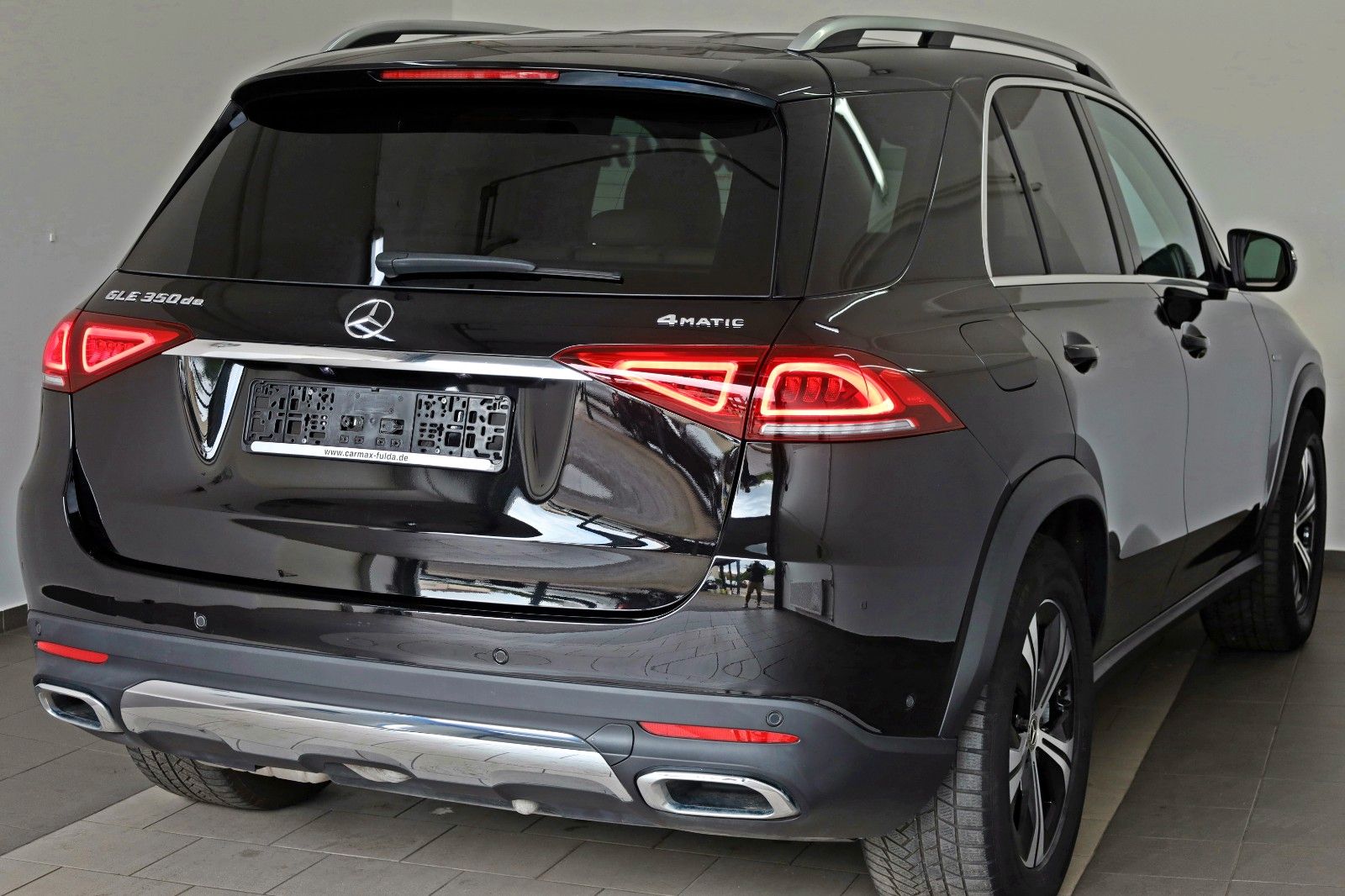 Fahrzeugabbildung Mercedes-Benz GLE 350de 4M Leder,Navi,LED,Kamera,SH,PDC,ParkP.