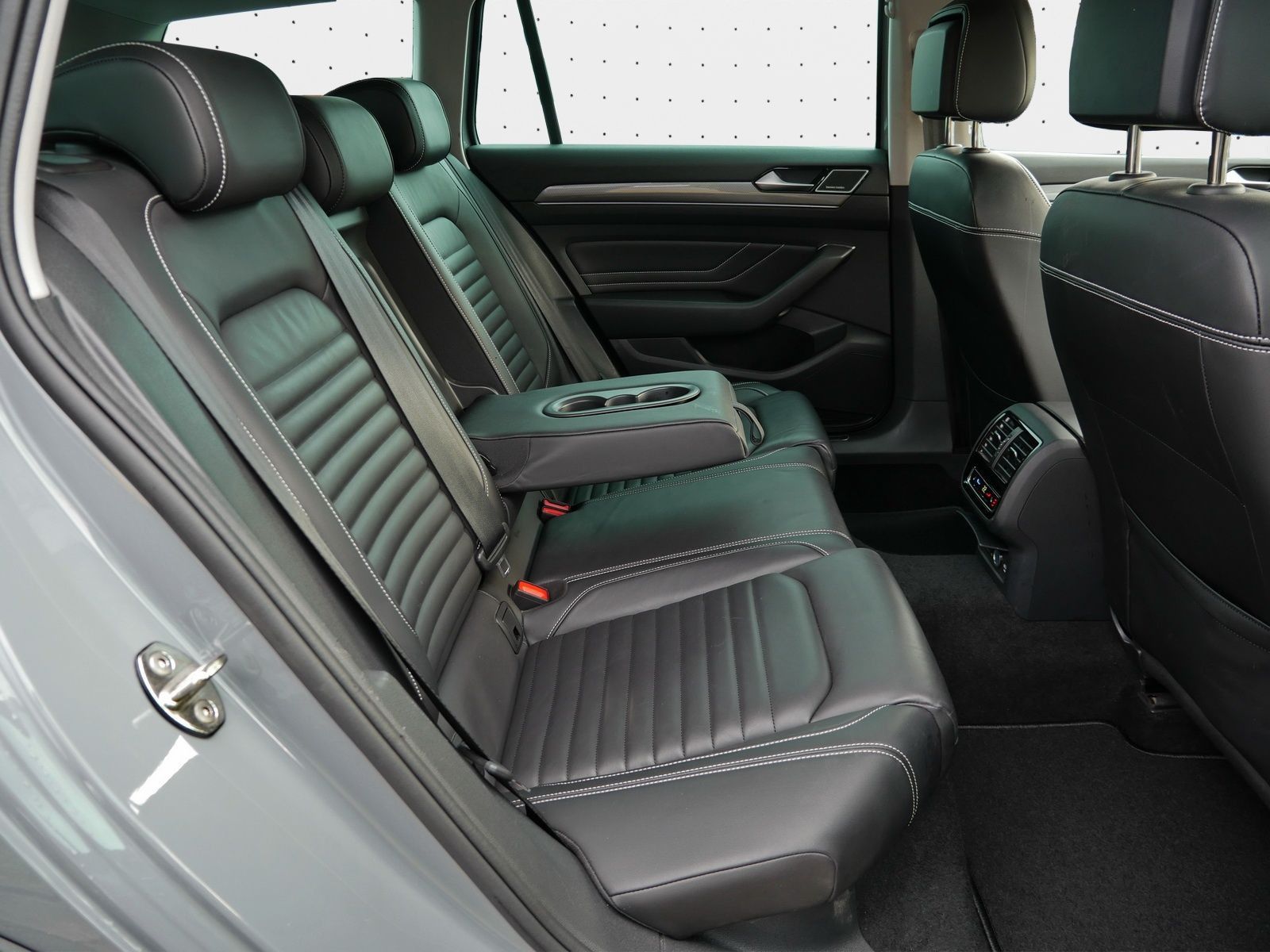 Volkswagen Passat Variant - Bild 16