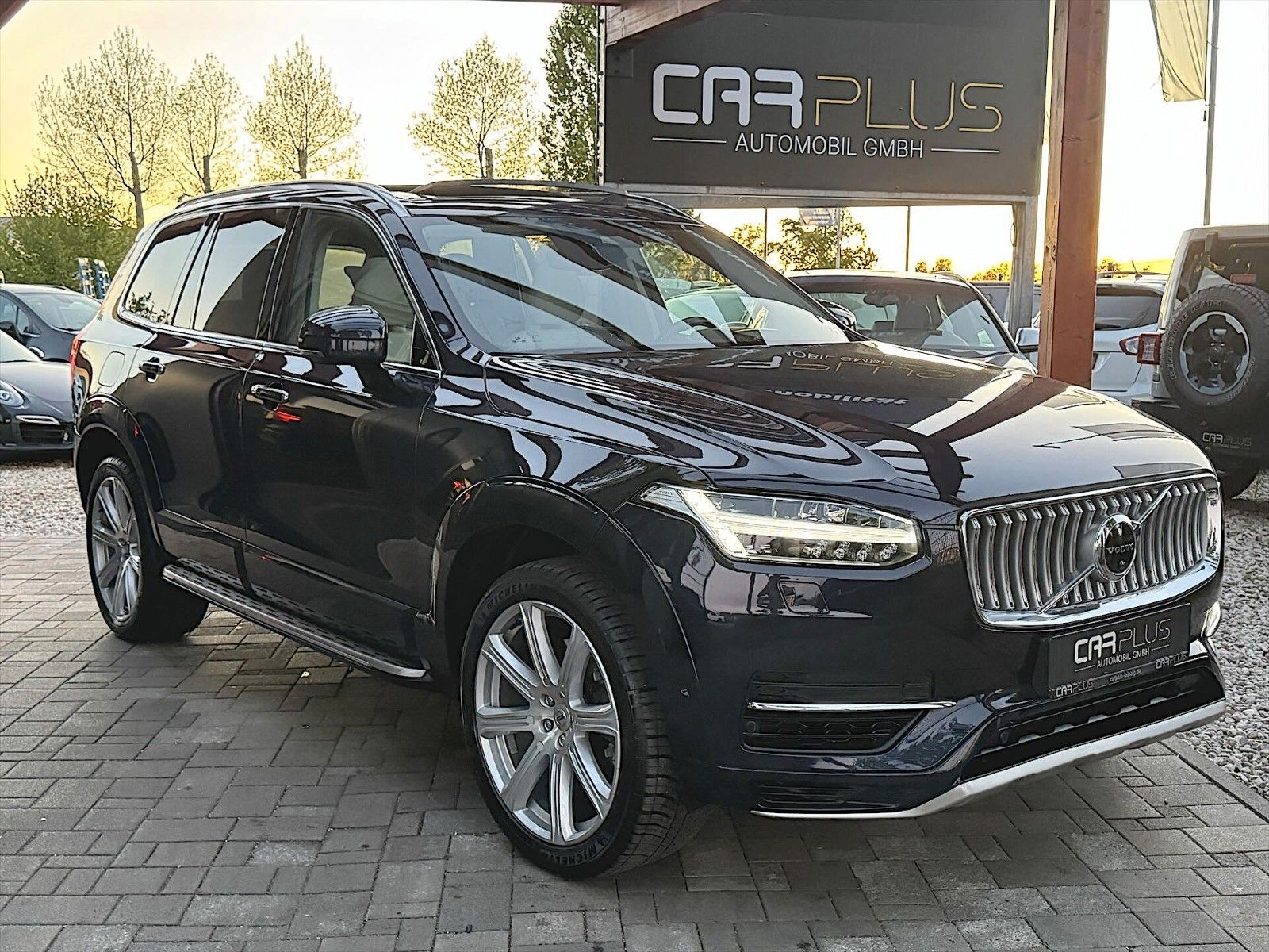 Fahrzeugabbildung Volvo XC90 Inscription T8 Plug-In Hybrid AWD *Pano*LED