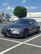 Alfa Romeo Giulia Super 2.2 Diesel 16V 132 kW Super - Alfa Romeo Giulia in Köln
