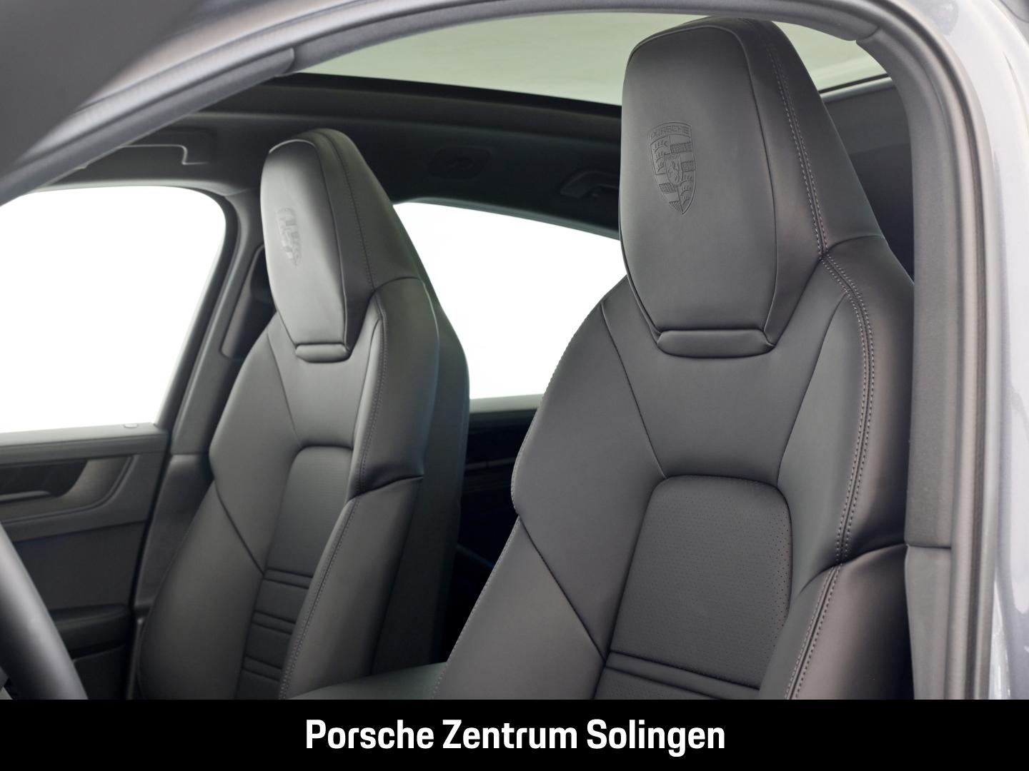 Porsche Cayenne E-Hybrid Coupe Black Edition 22'' AHK He