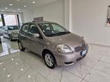 Toyota Yaris 1.4 tdi D-4D cat 5 porte NEOPATENTA - gebrauchte Toyota Yaris aus dem Jahr 2005