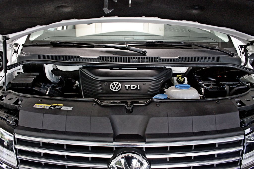 Volkswagen T6 Multivan TDI 4M DSG Gener. Six NETTO 34.200